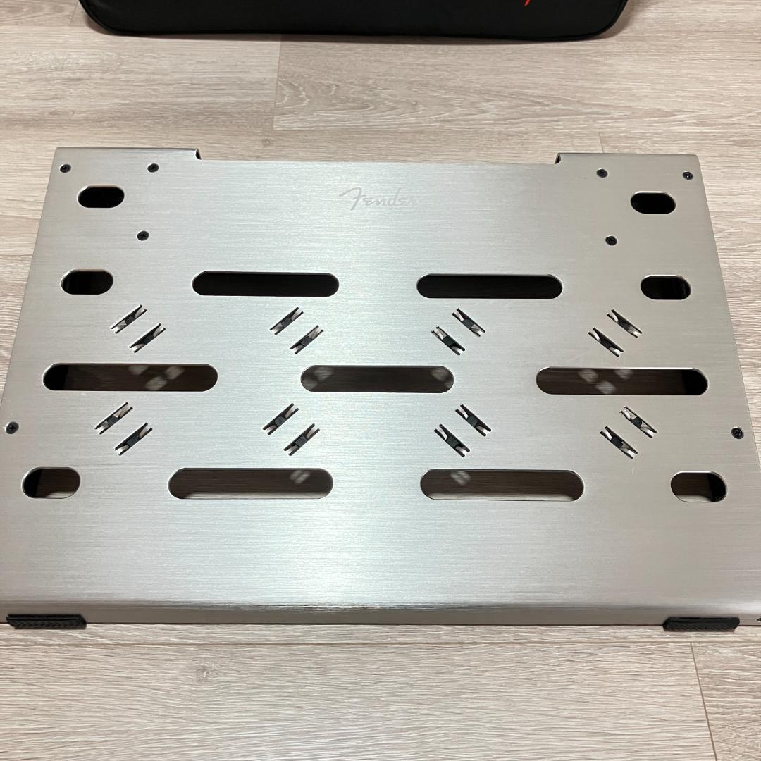 美品 Fender Pedal Board Small with Bag 軽量