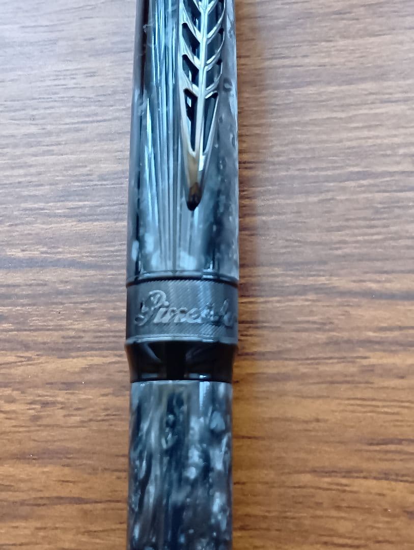 【かず】ピナイダー ボールペン ラ・グランデ ベレッツァ ロック グレー