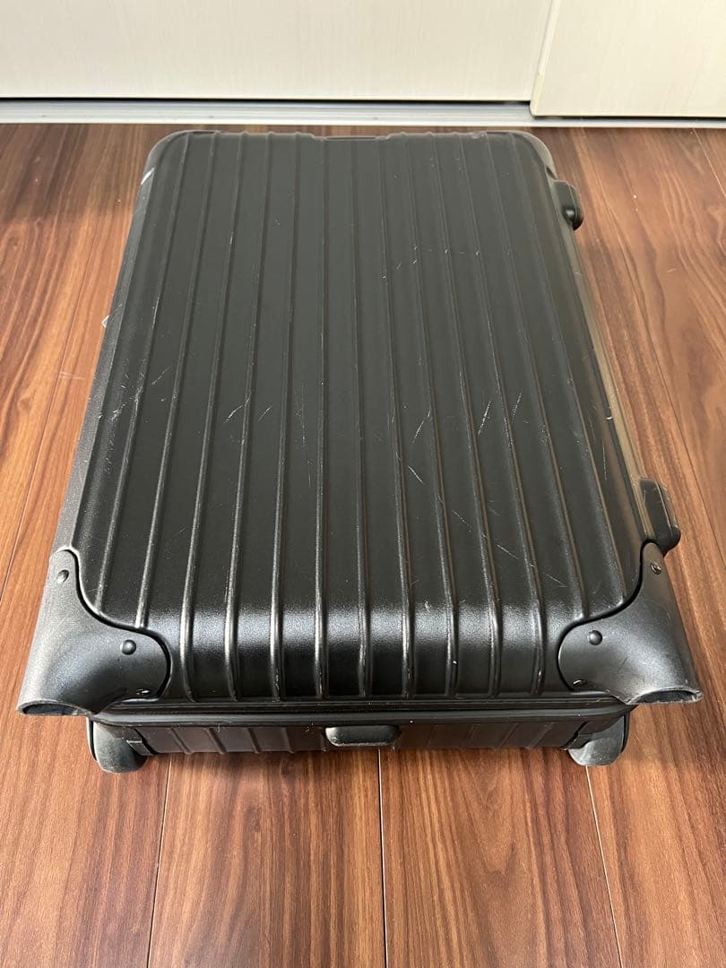 RIMOWA リモワ　サルサ　833.52　マットブラック　32リットル　2輪