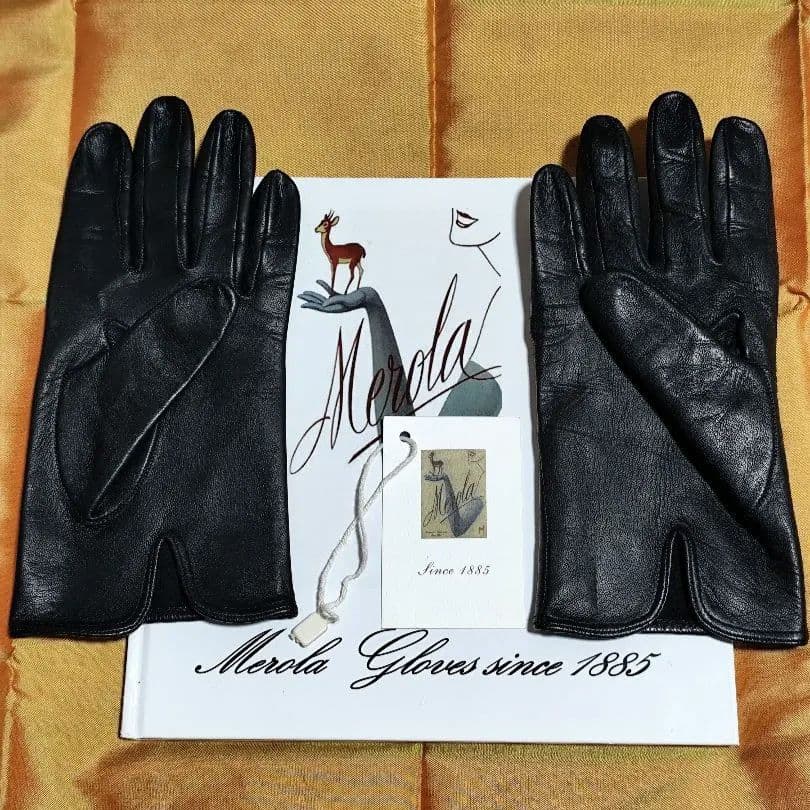 試着使用 6.5 メローラ ナッパ黒 ライニングなし グローブ革手袋MEROLA