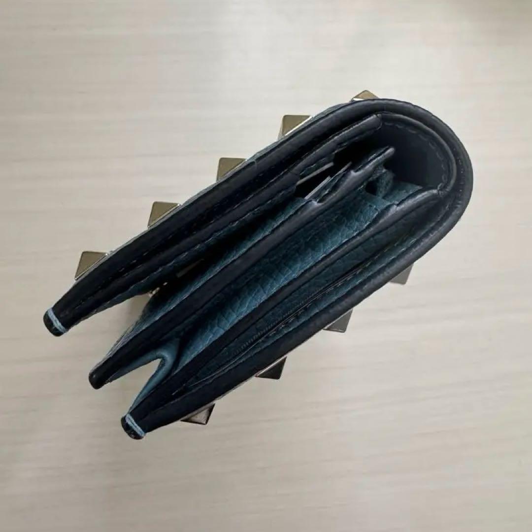 ヴァレンティノ ガラヴァーニ ロックスタッズ レザー