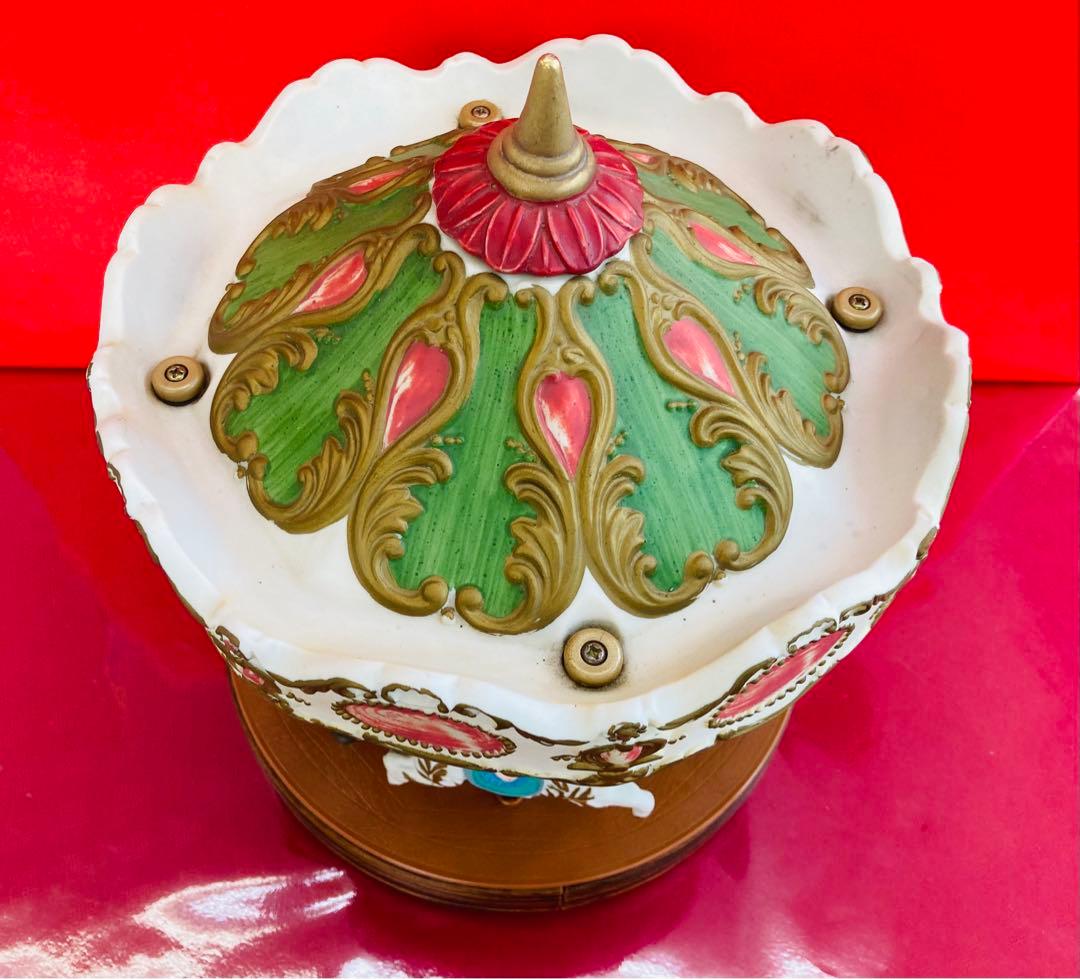 メリーゴーランド陶器製