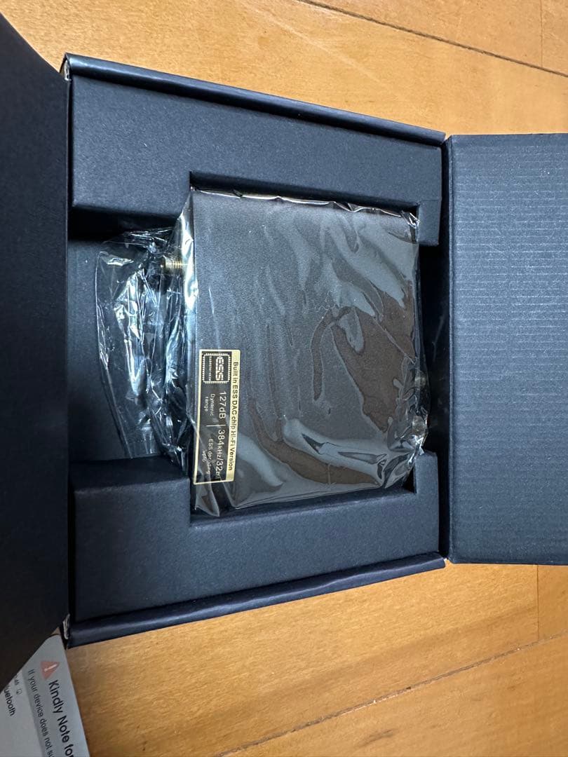 【スズメ丸】【美品】Lavaudio★Bluetoothレシーバー