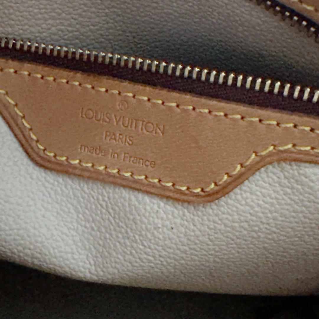 ルイヴィトン　バケット　AR1001