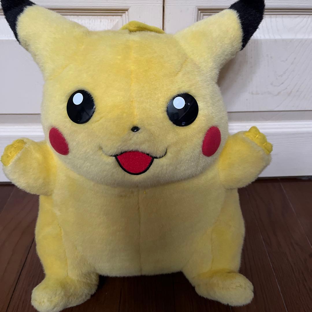 初代レア手を挙げたピカチュウ ぬいぐるみ トミー