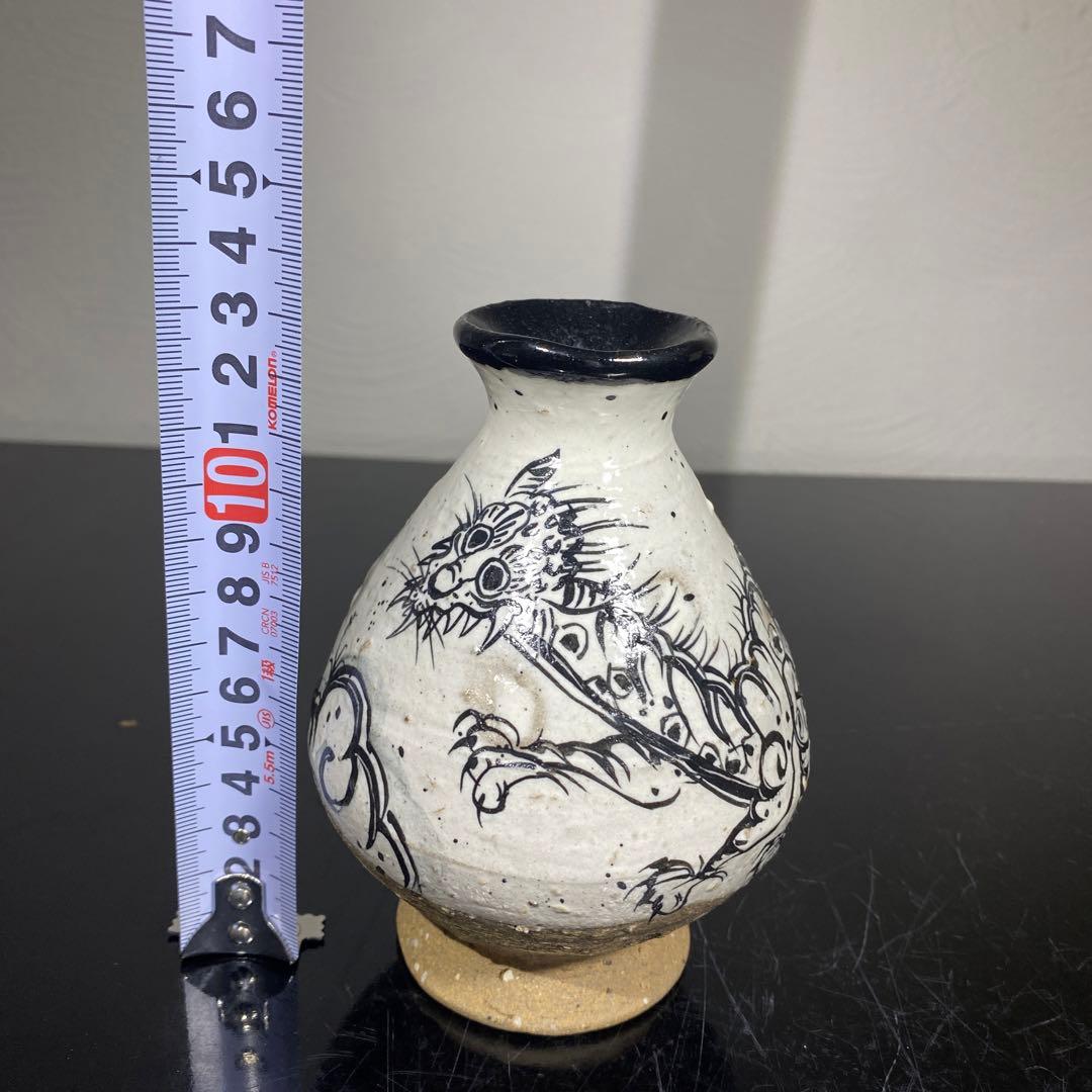 真作　池田省吾　粉引織部徳利　高さ約13センチ