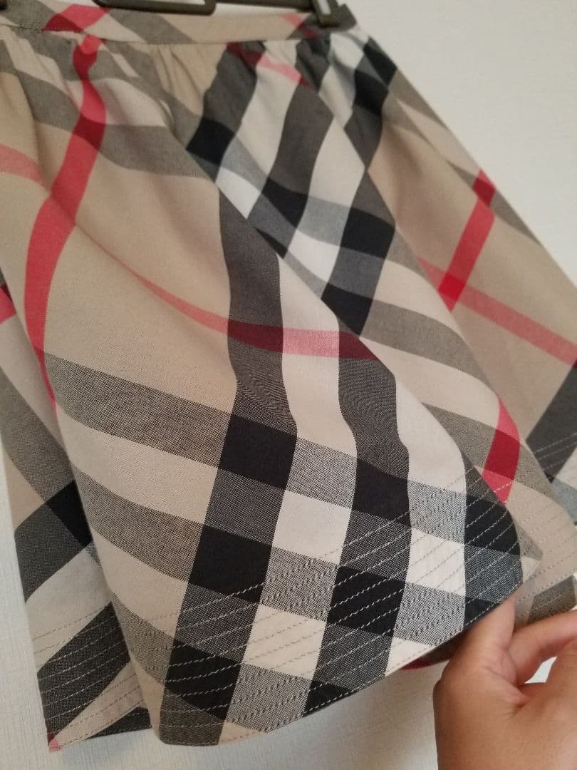 バーバリーロンドンキッズスカート ベージュ メガチェック フレア美品