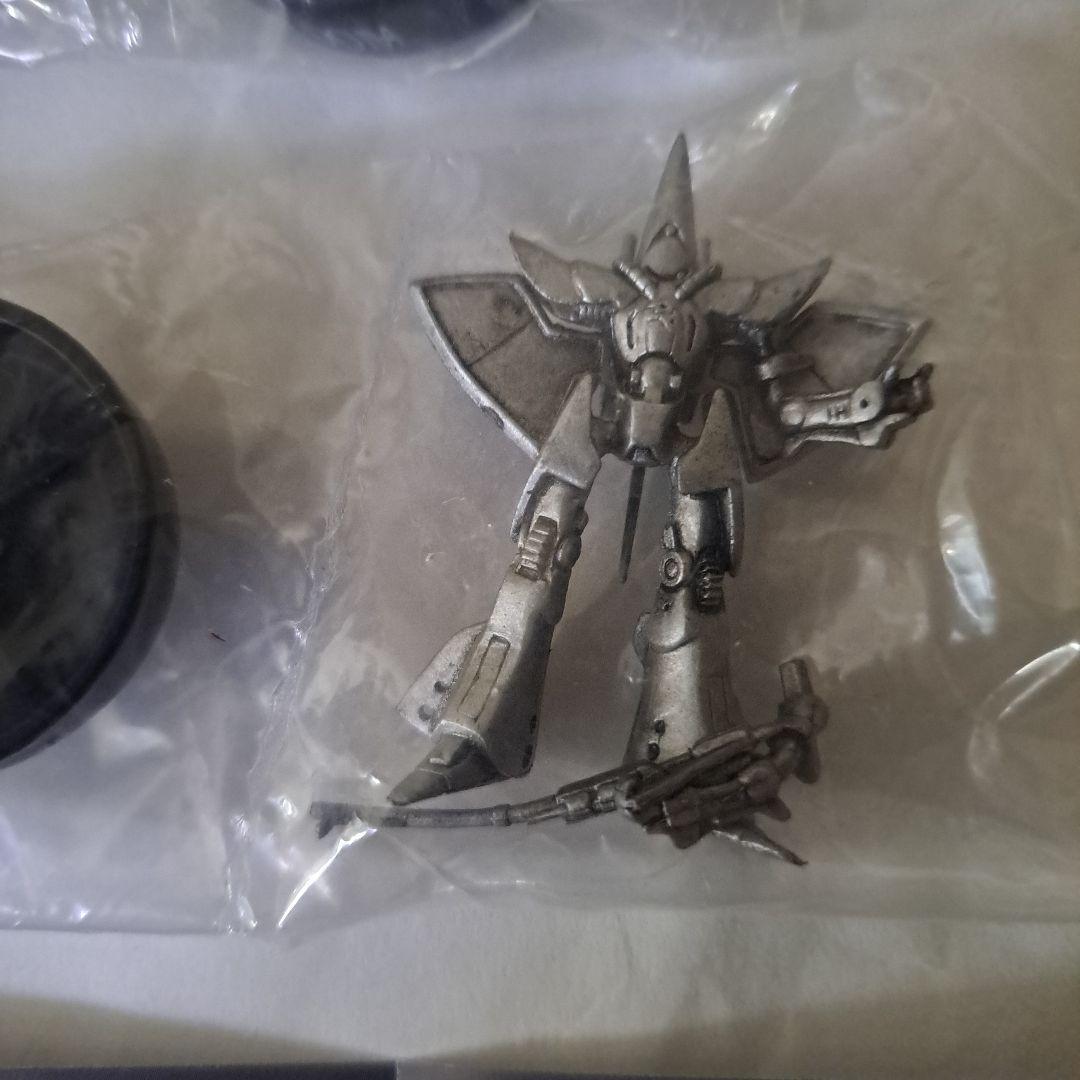 ガンダム４ 　ミニフィギュア　14体　未開封　バンダイ　銀色