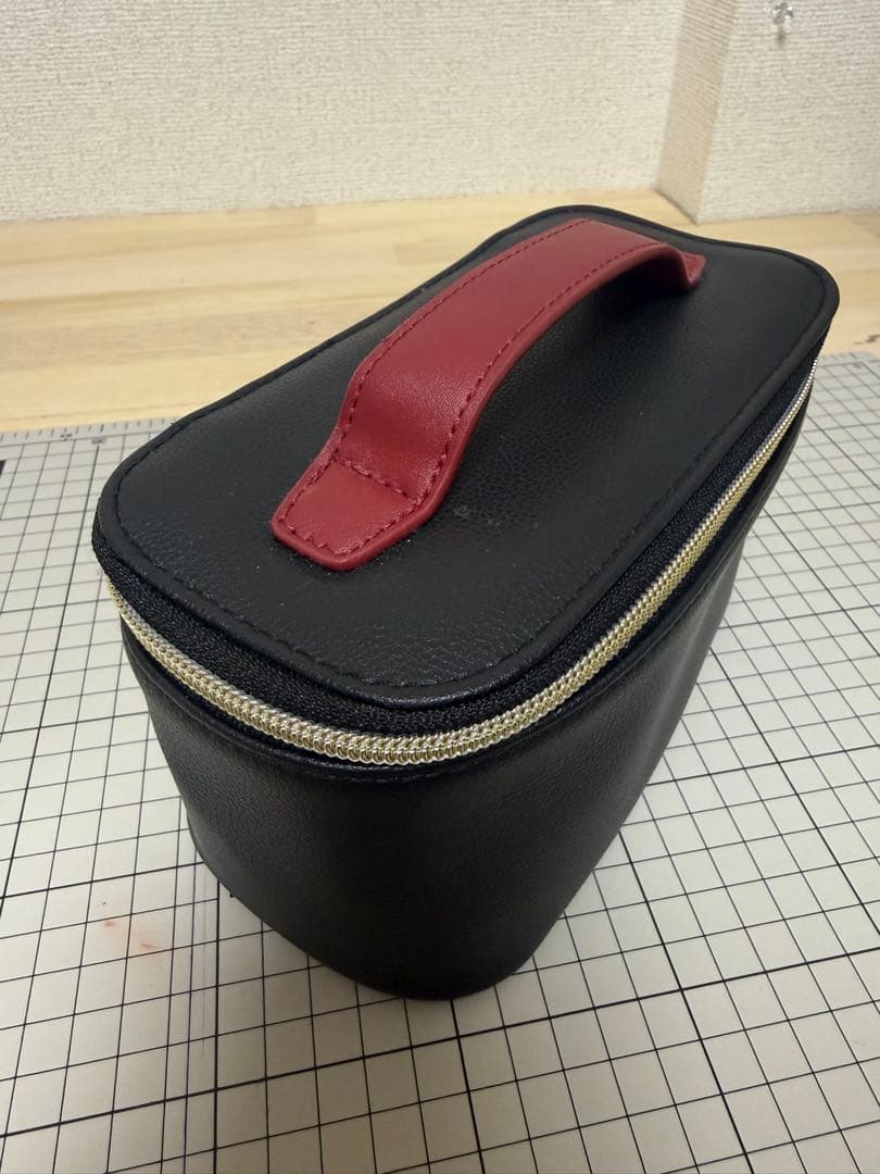 ブルガリ アメニティポーチ エミレーツ航空 ファーストクラス BVLGARI