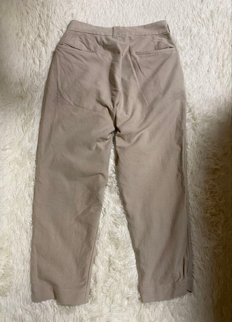 45r モールサージの908ポッポパンツ　M ベージュ R刺繍　伸縮性