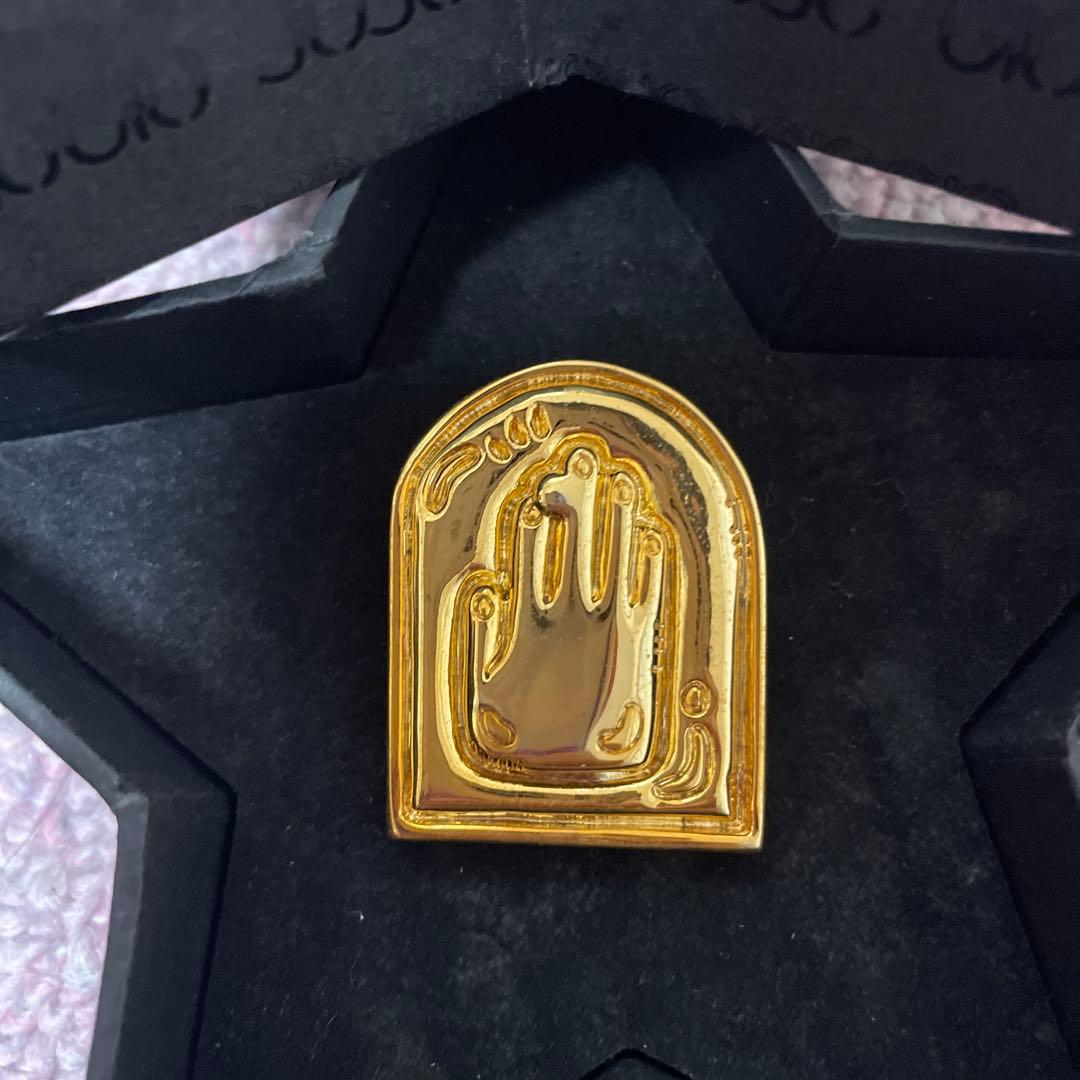 ultra-violence × ジョジョの奇妙な冒険 ブローチ 5点セット