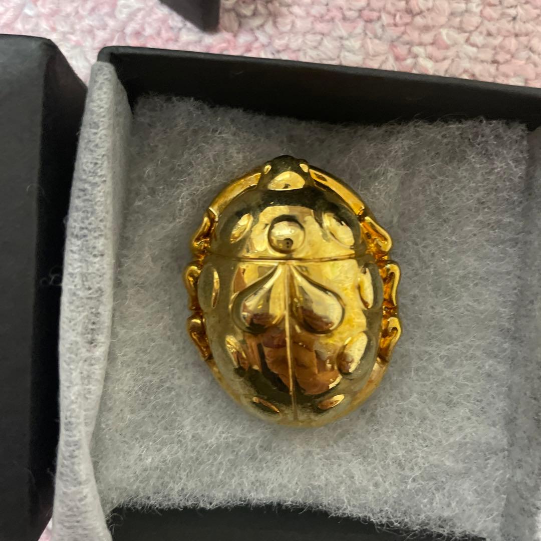 ultra-violence × ジョジョの奇妙な冒険 ブローチ 5点セット