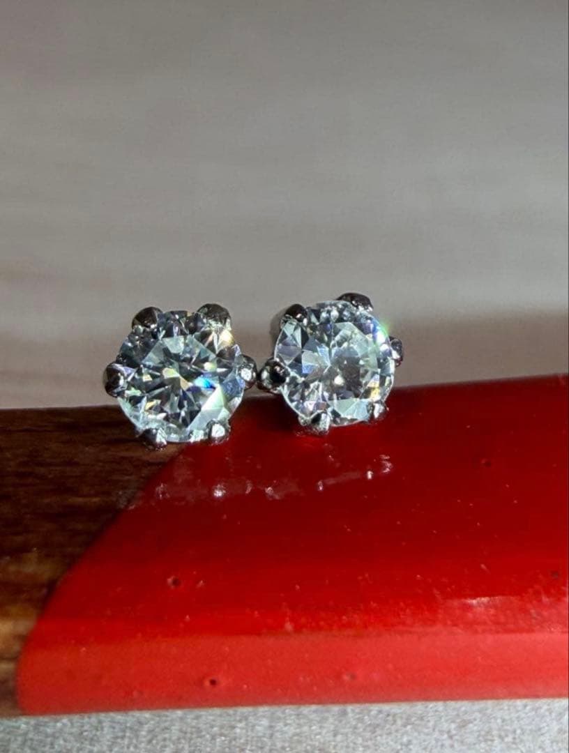 ゆるうさ様用！！【極上虹照一粒☆】ダイヤモンド　プラチナ　ピアス