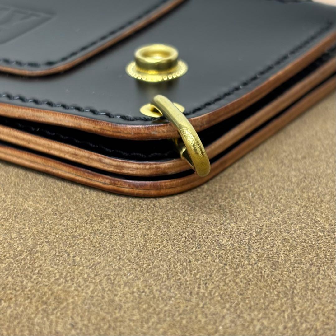 コードバン　トラッカーウォレット　黒　3層　新喜皮革