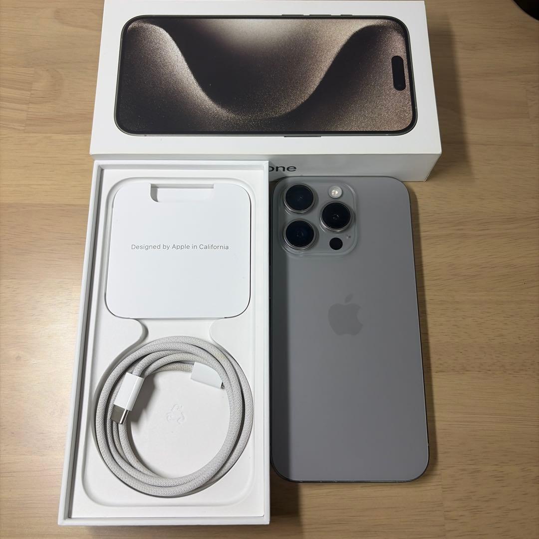 iPhone 15 Pro 256G 本体