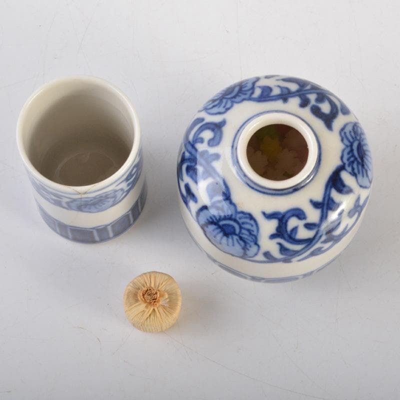 茶道具　漆塗　茶箱　黒楽茶碗　独楽棗など　七点　一式　V　6549