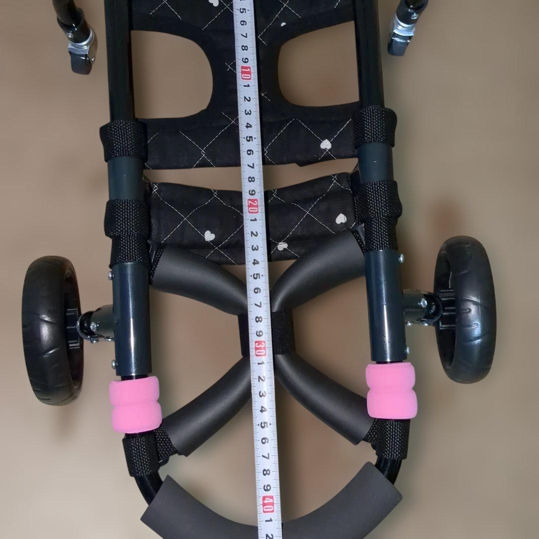 ワンちゃん4輪　リハビリ　食事補助　犬用車椅子　シニア犬補助　犬の歩行器