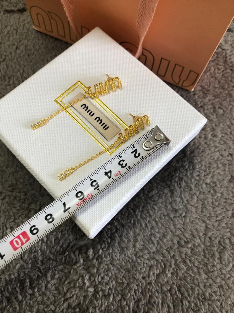 MIU MIU ピアス　アクセサリー【箱付き】