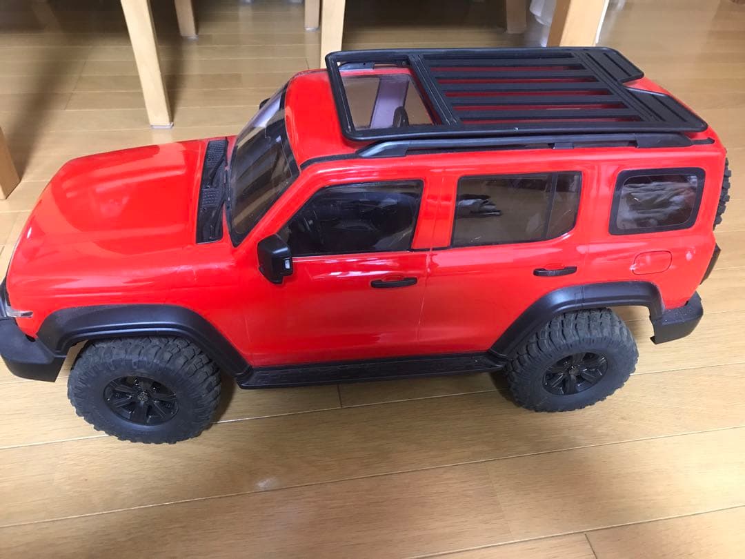 TRACTION HOBBY 1/8スケール TANK300【赤】RTR