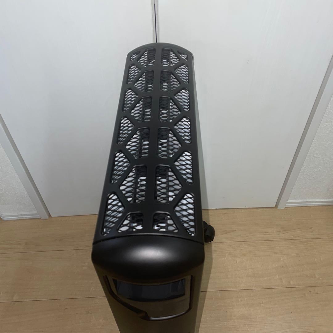 極美品です！DeLonghiオイルヒーター、モデルMDHS15-BK