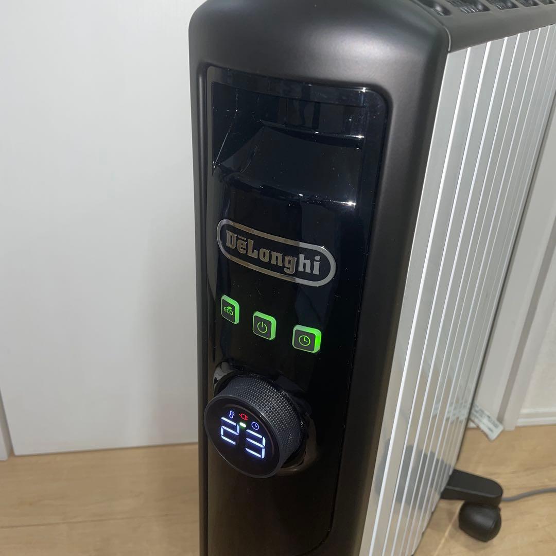 極美品です！DeLonghiオイルヒーター、モデルMDHS15-BK