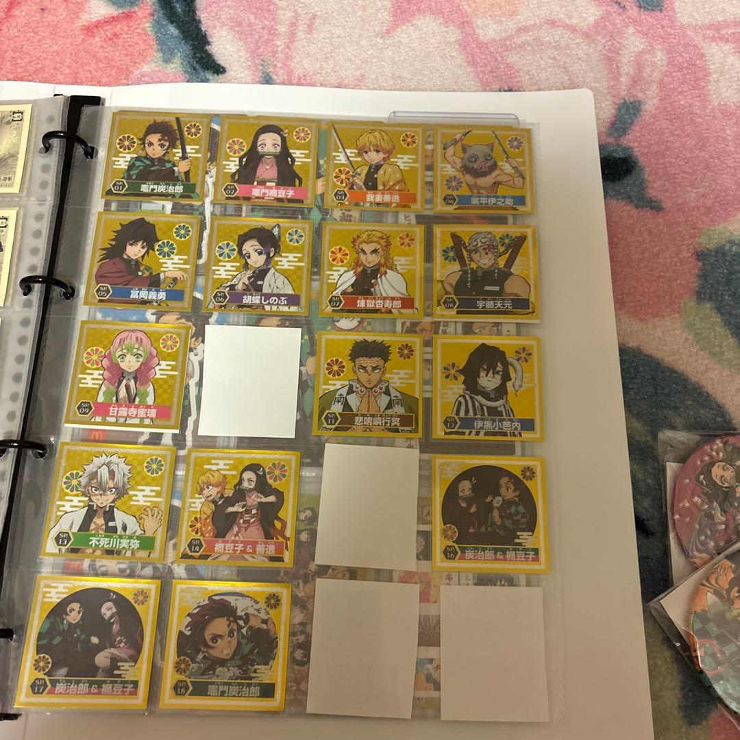鬼滅の刃 カード 紙類 缶バッジ グッズセット　まとめ売り