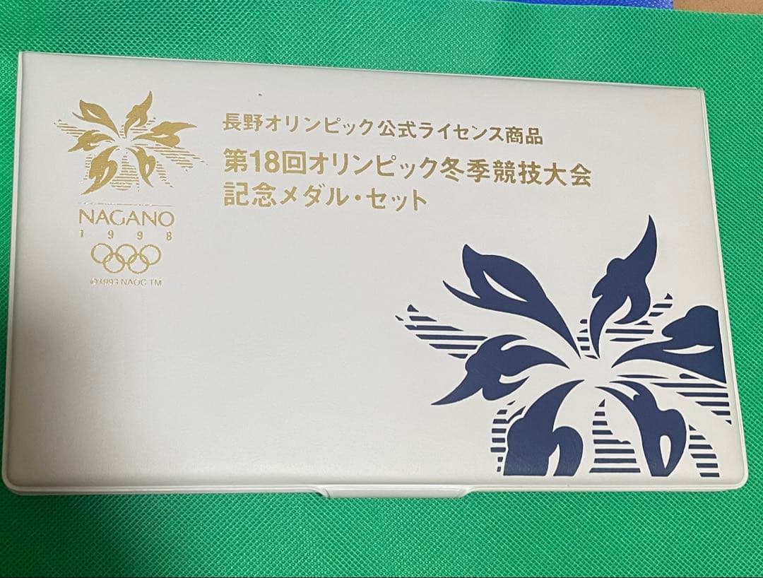 純金仕上げ 純銀.999★第18回オリンピック冬季競技大会記念メダル・セット