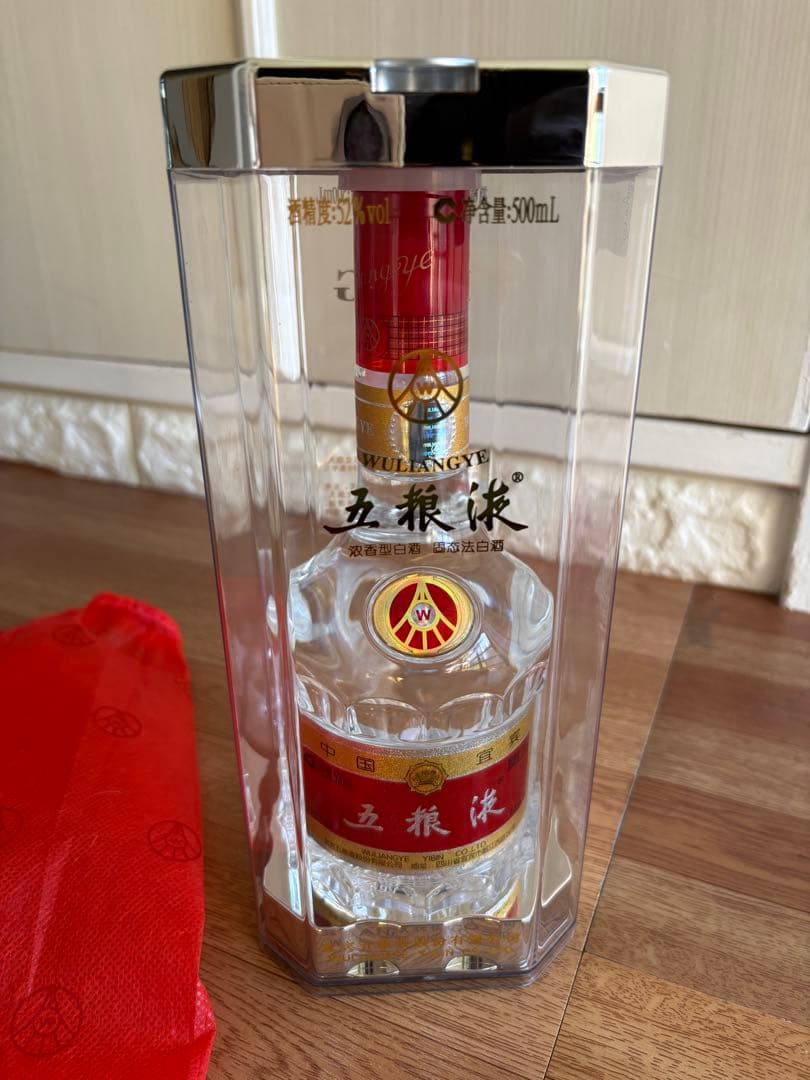 新品　五粮液 500ml 52度 Wu Liang YE 白酒 五糧液