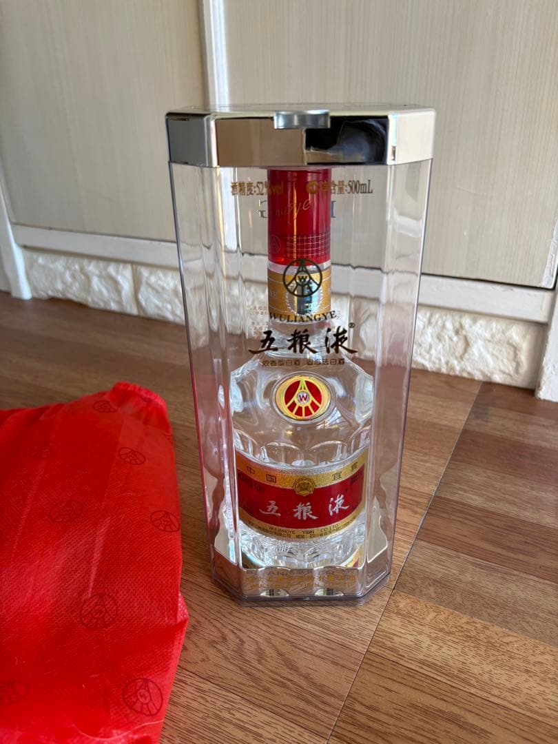 新品　五粮液 500ml 52度 Wu Liang YE 白酒 五糧液