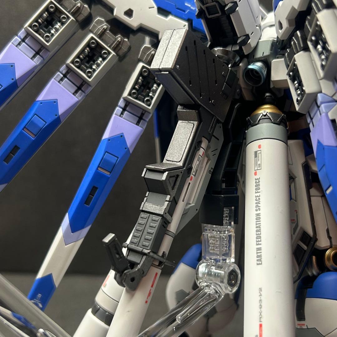 rg hi-ν ガンダム　全塗装　完成品
