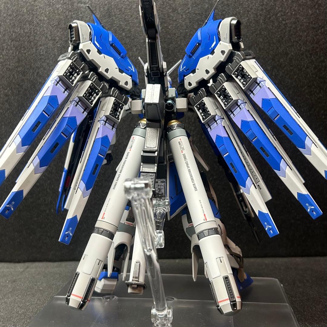 rg hi-ν ガンダム　全塗装　完成品