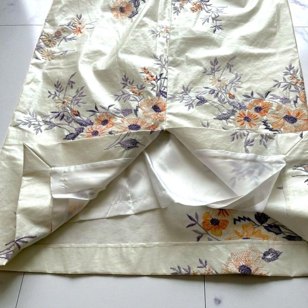 【希少 入手困難】ドリスヴァンノッテン 花柄刺繍 スカート