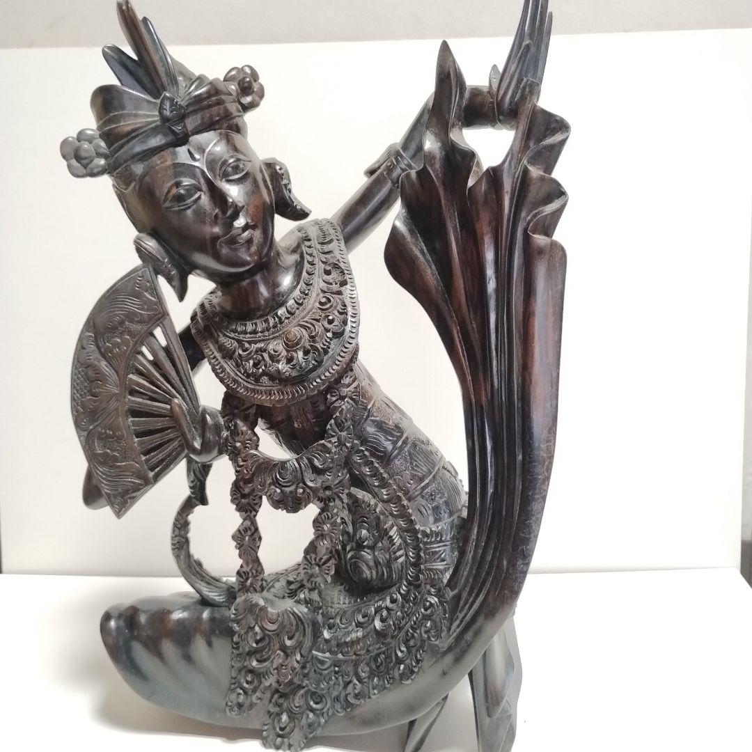 バリ島の伝統工芸　黒檀バリ人形