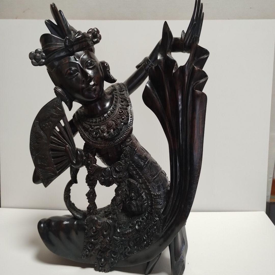 バリ島の伝統工芸　黒檀バリ人形