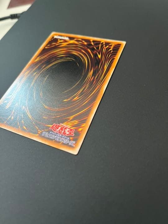 【良品】遊戯王 ブラック・マジシャン　レリーフ