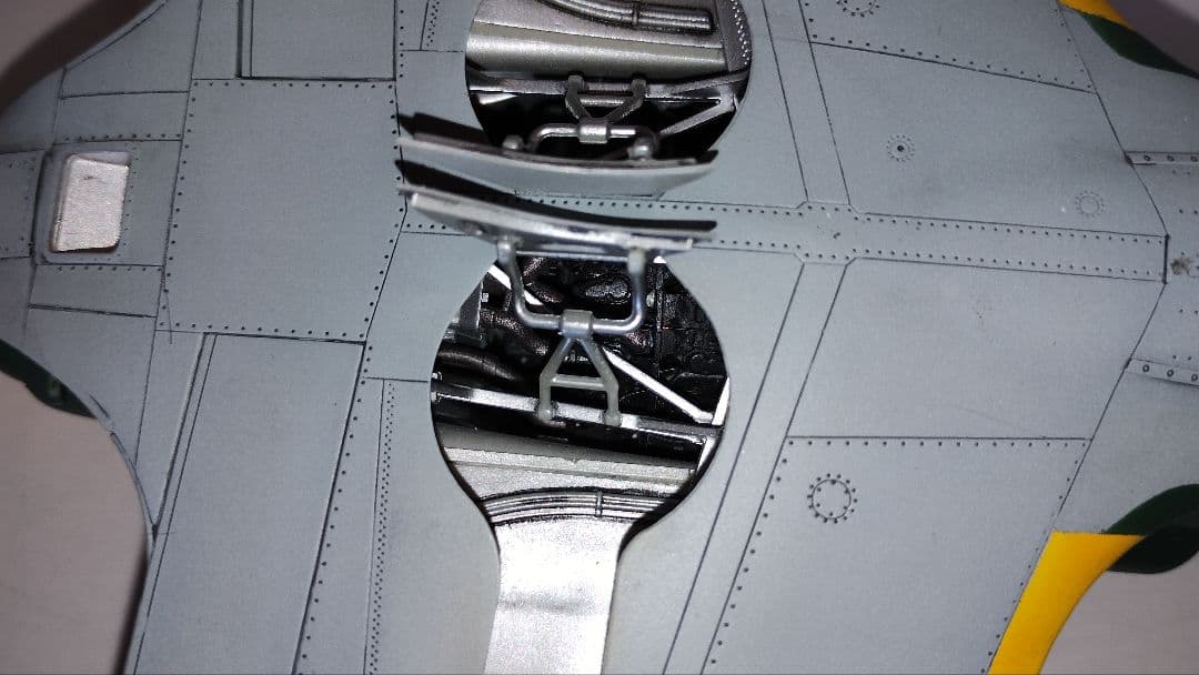 プラモデル完成機　1/32　震電