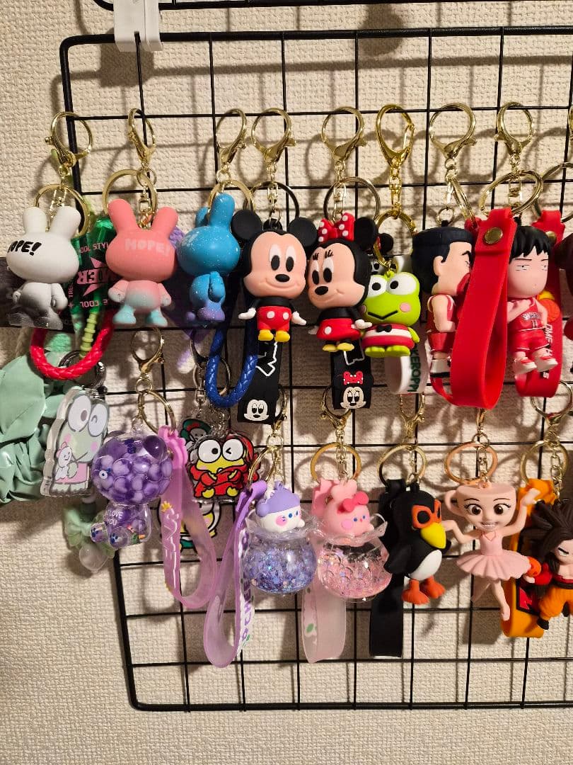 ☆キャラクターシリコンキーホルダーセット☆