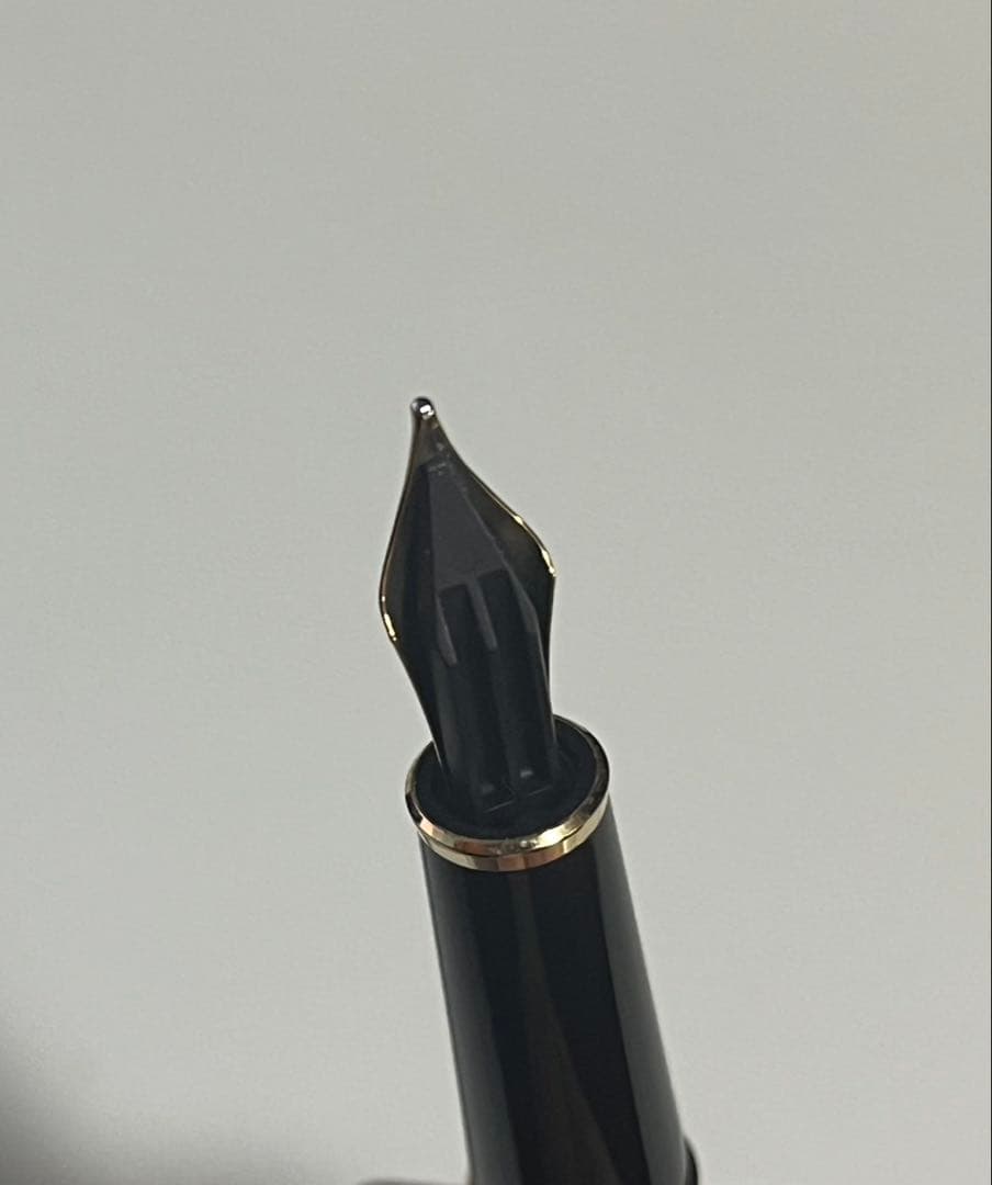 MONT BLANC 万年筆 黒 ゴールド装飾　K14