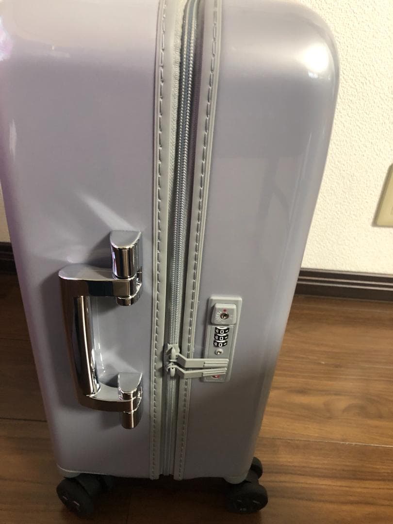【正規品】ゼロハリバートン クラッシック3.0 スーツケース 32L 81561