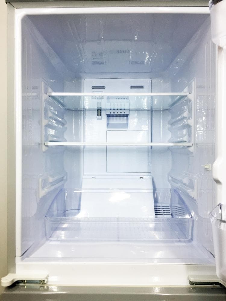 送料無料★美品中古★SHARP 137L 2ドア 冷蔵庫【SJ-14Y-S】