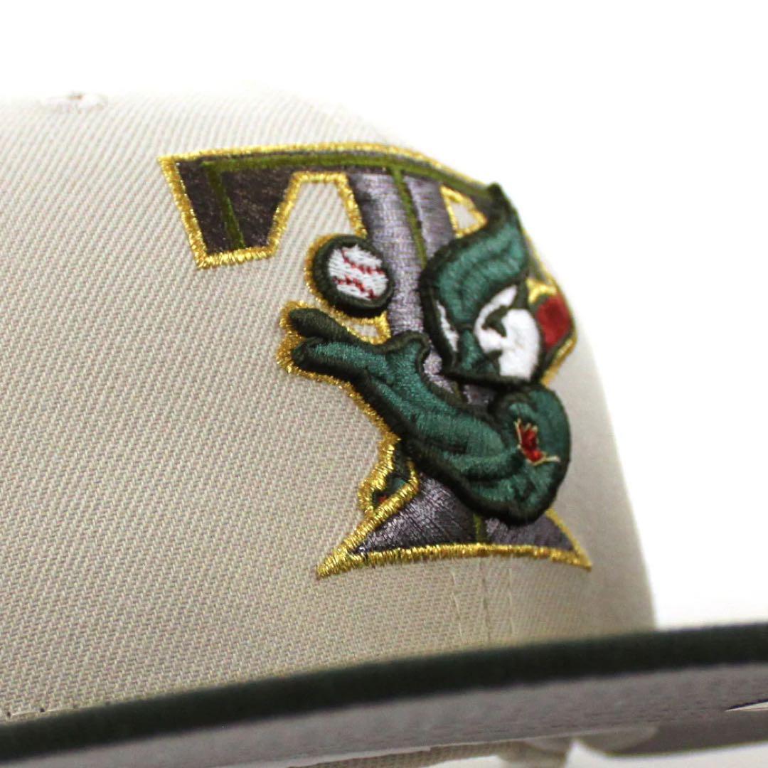 蓄光 NEWERA ニューエラ トロント・ブルージェイズ キャップ 岡本和真