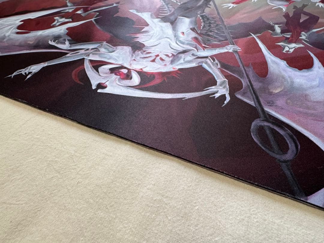 MTG プレイマット 機械の母エリシュノーン 偉大なる統一者、アトラクサ