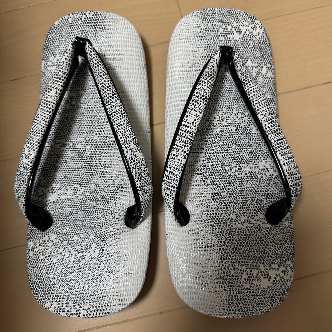 チャンチキのバチ　半月トカゲ雪駄