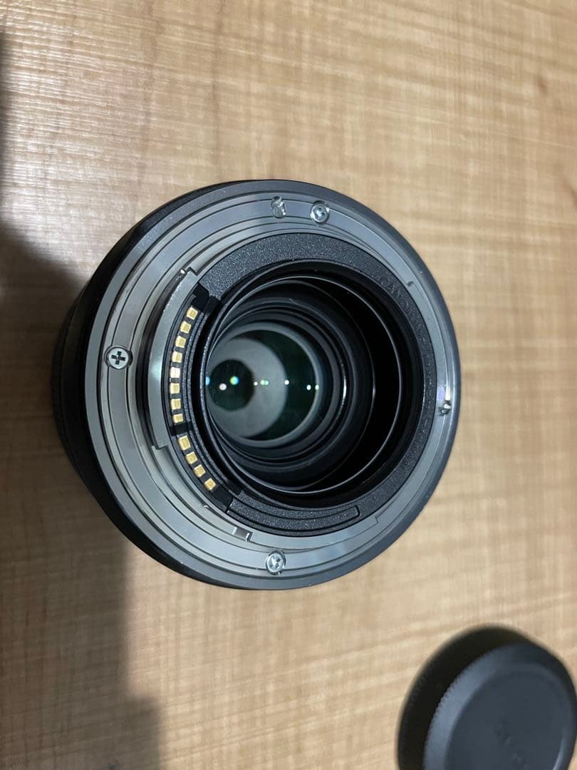 Canon　RF35mm F1.8 マクロ IS STM