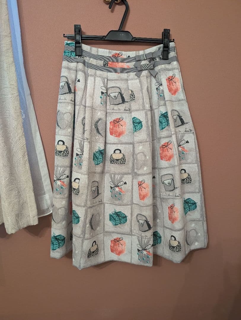 (未使用品タグ付き)エムズグレイシー40 　バッグプリントスカート