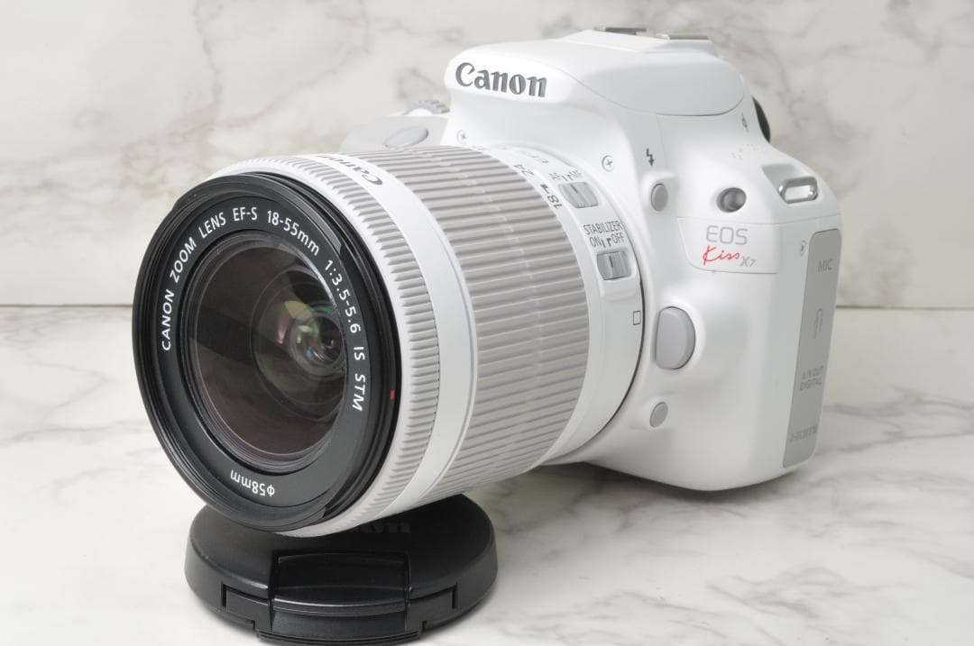 ショット数少なめ Canon EOS Kiss X7⭐️ホワイト スマホ転送