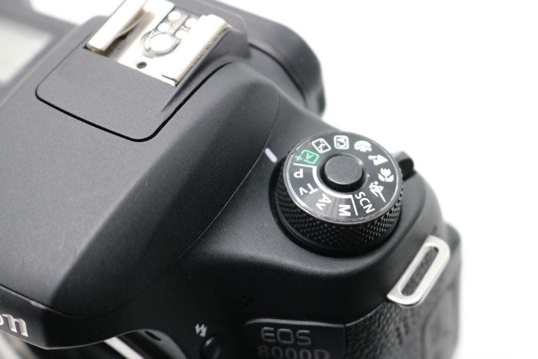 美品 【Canon EOS 8000D ダブルレンズセット】 安心保証あり