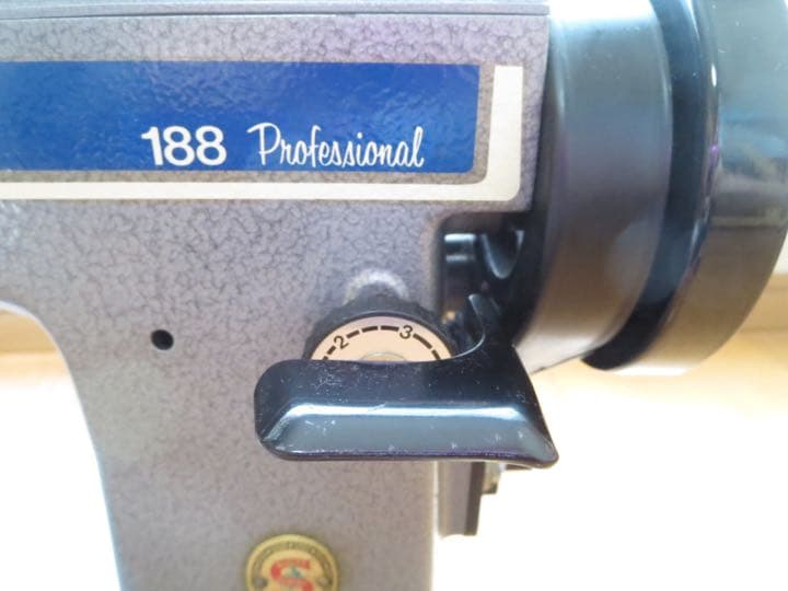 シンガー職業用ミシン　188Professional