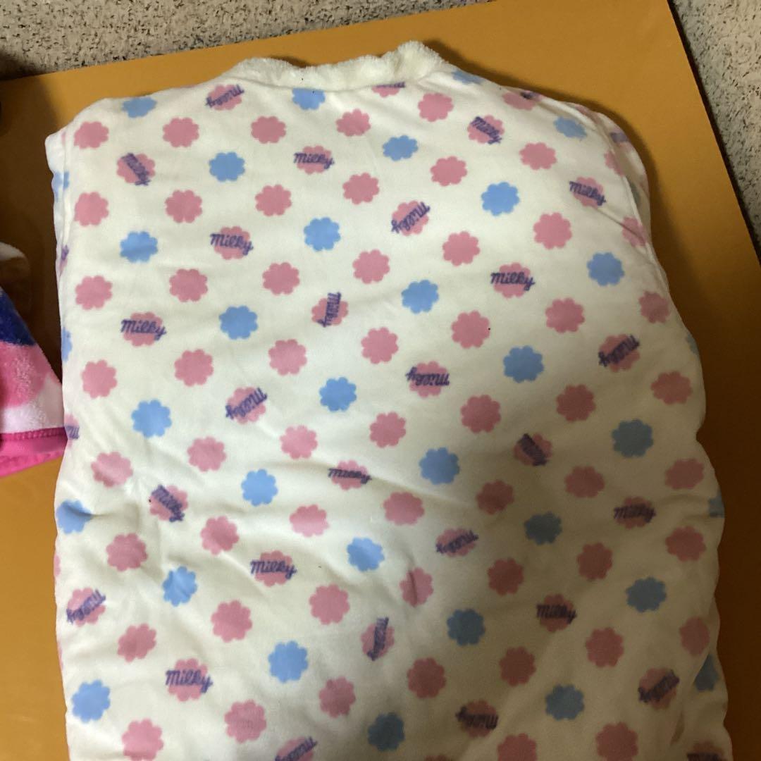 2176ペコちゃんミルキーモコモコセット