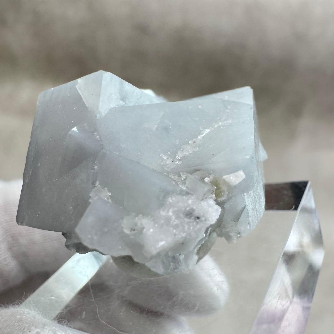 【D154】ポーセリンフローライト ヤオガンシャン 原石 鉱物 標本